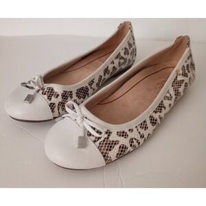 Vionic Minna 7.5 Ballet Flats Embossed Leather Animal Cap Toe Shoes Comfort
